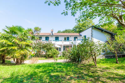 Maison - 209 m² - 6 pièces