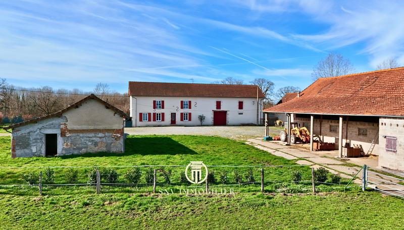 Propriété - 126 m² - 4 pièces