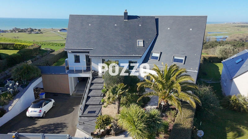 Maison - 292 m² - 10 pièces