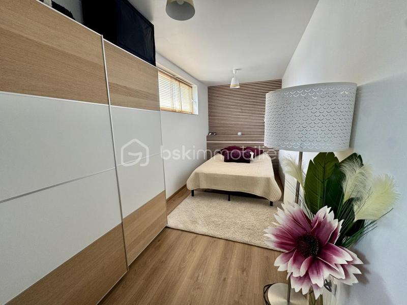 Maison - 211 m² - 6 pièces