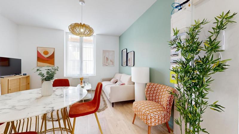 Appartement - 75 m² - 5 pièces