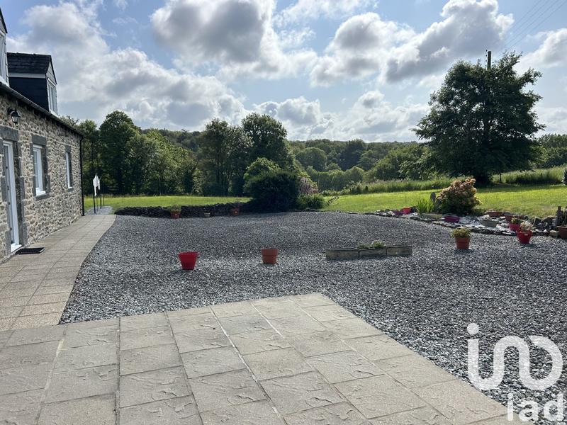 Maison - 217 m² - 7 pièces