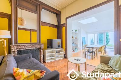 Chambre - 75 m² - 1 pièce