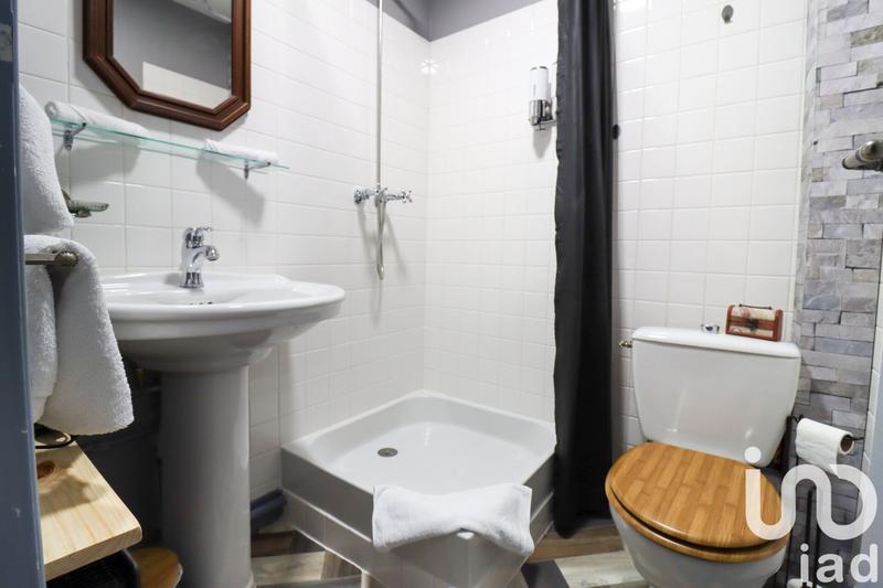 Maison - 291 m² - 13 pièces