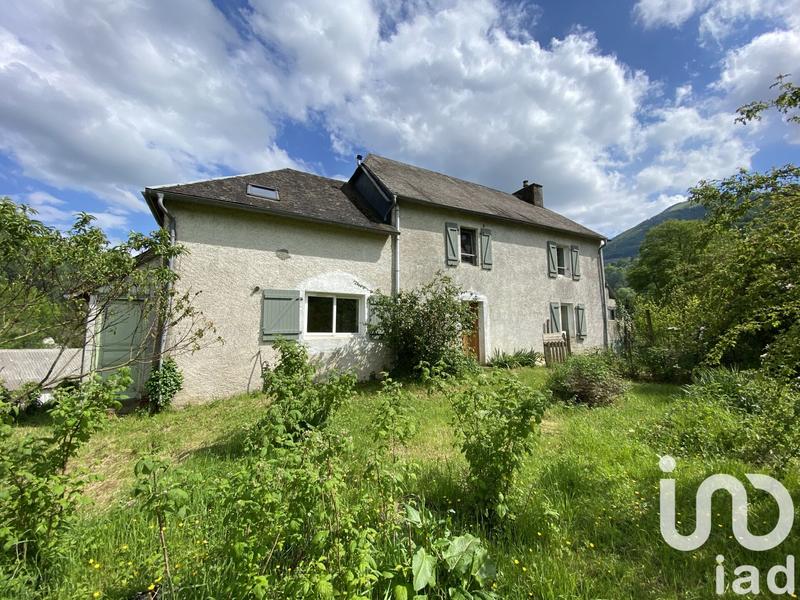 Maison - 215 m² - 8 pièces