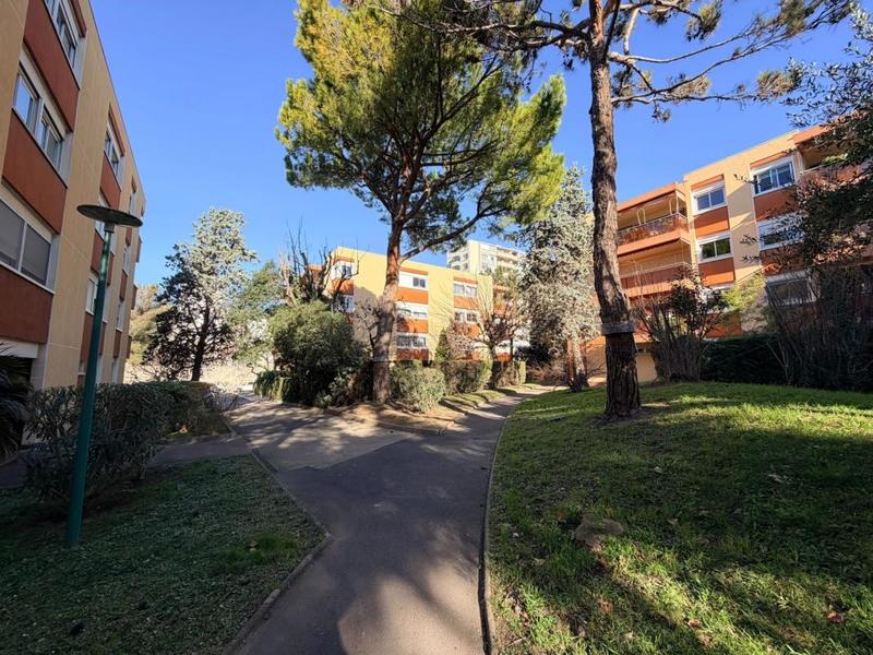 Appartement - 111 m² - 5 pièces