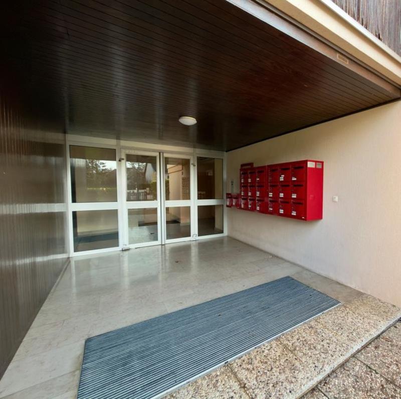 Appartement ancien - 92 m² - 4 pièces