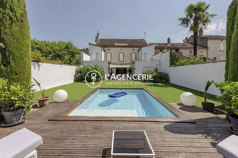 Maison - 380 m² - 7 pièces