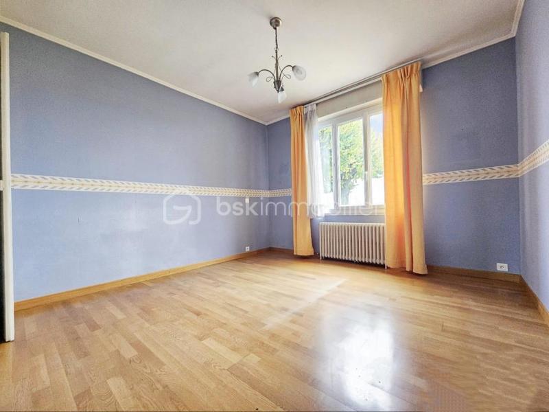 Maison traditionnelle - 94 m² - 5 pièces