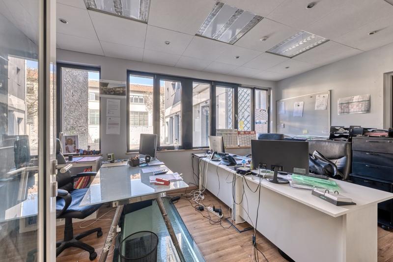 Local commercial - 139 m²