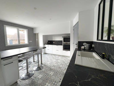 Maison - 105 m² - 5 pièces