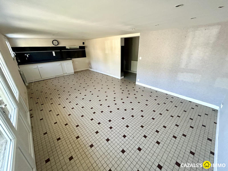 Maison traditionnelle - 105 m² - 5 pièces