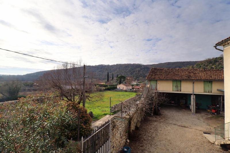 Maison - 131 m² - 8 pièces