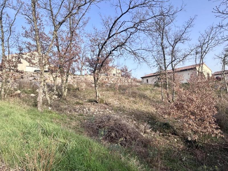 Terrain constructible - 776 m²