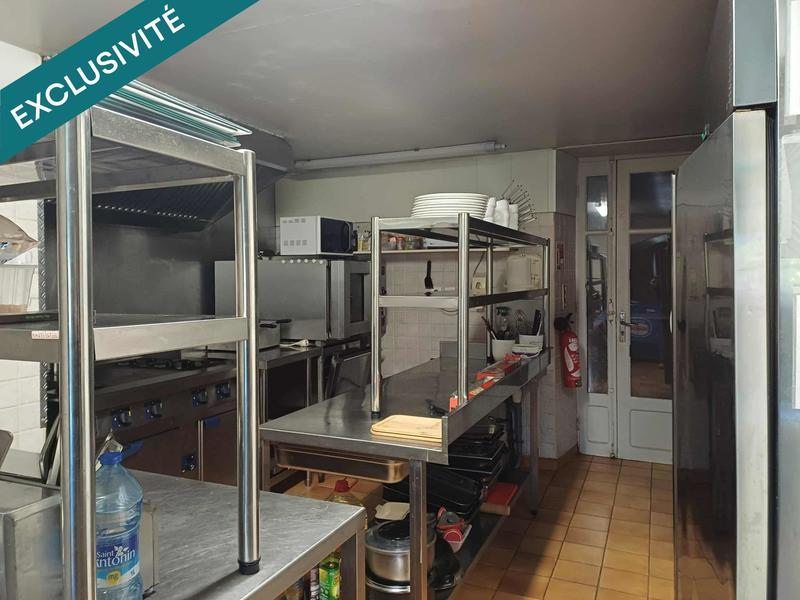 Maison - 278 m² - 10 pièces