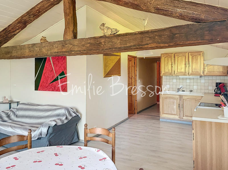 Maison - 266 m² - 9 pièces