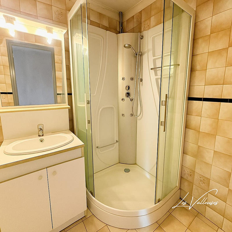 Maison - 94 m² - 5 pièces