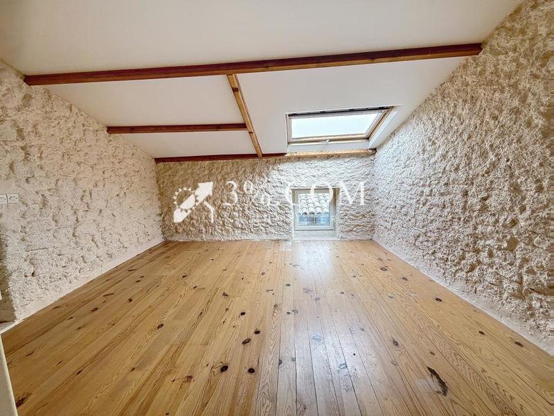 Maison de village - 84 m² - 5 pièces