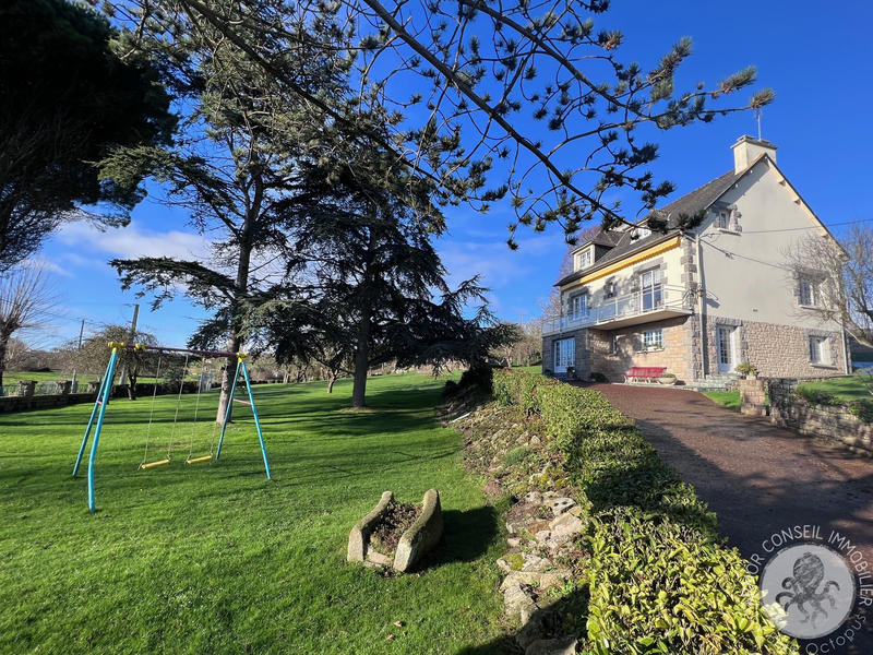 Maison - 183 m² - 6 pièces