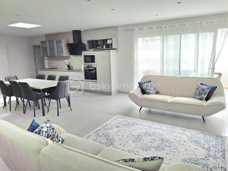 Maison - 115 m² - 4 pièces