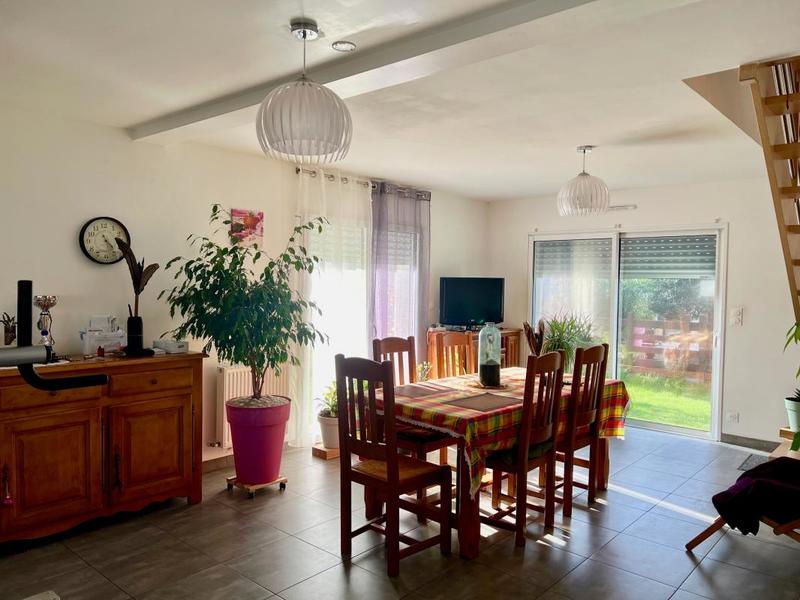 Maison - 92 m² - 5 pièces