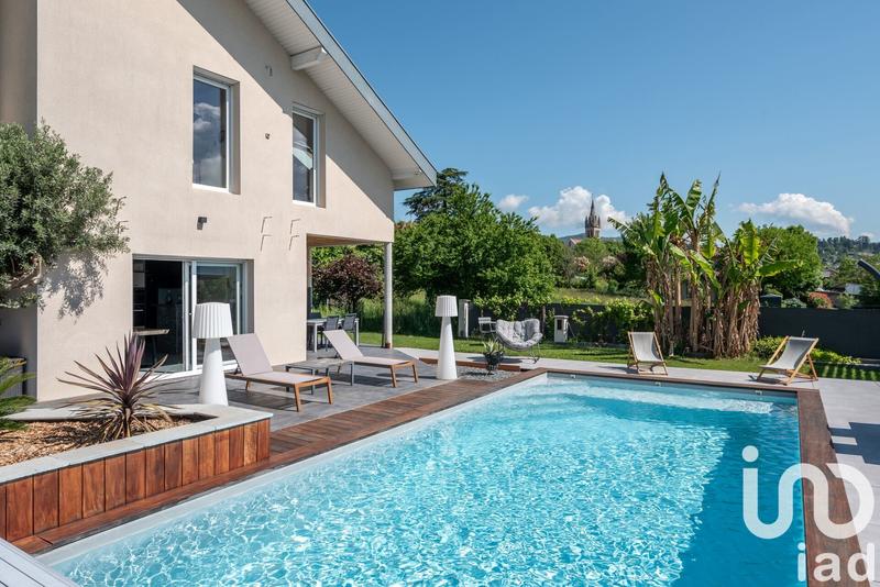 Maison - 190 m² - 6 pièces