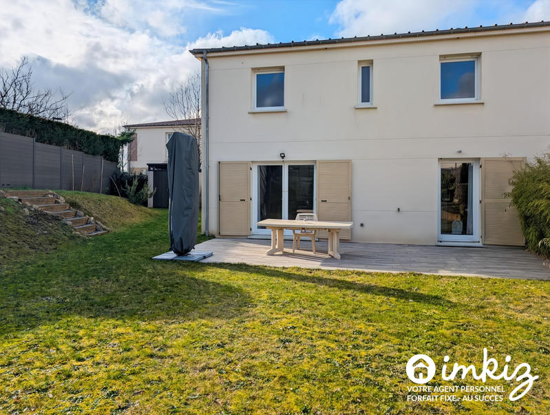 Maison - 95 m² - 5 pièces