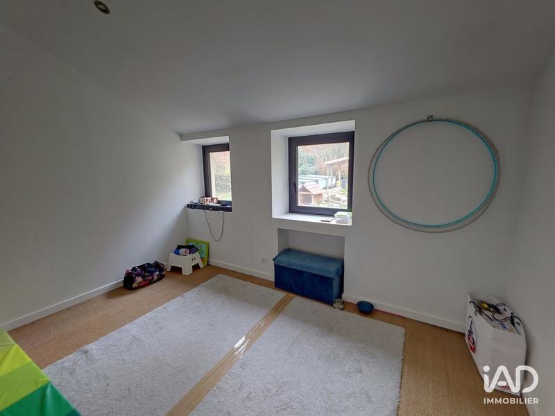 Maison - 270 m² - 5 pièces