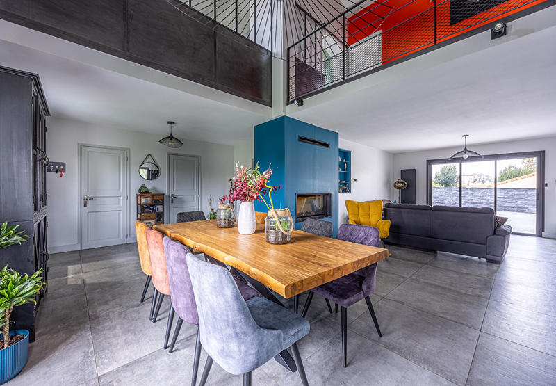 Maison - 207 m² - 7 pièces