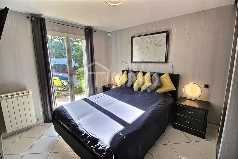 Villa - 130 m² - 5 pièces