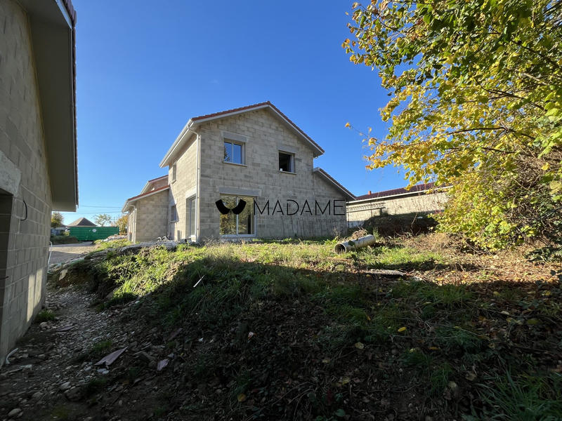 Maison - 100 m² - 4 pièces
