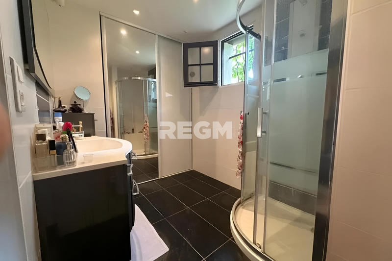 Maison - 175 m² - 7 pièces