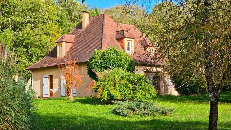 Maison - 168 m² - 8 pièces