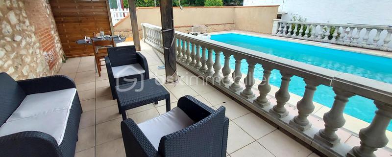 Maison en pierre - 236 m² - 11 pièces