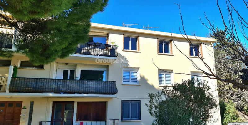 Appartement - 90 m² - 4 pièces