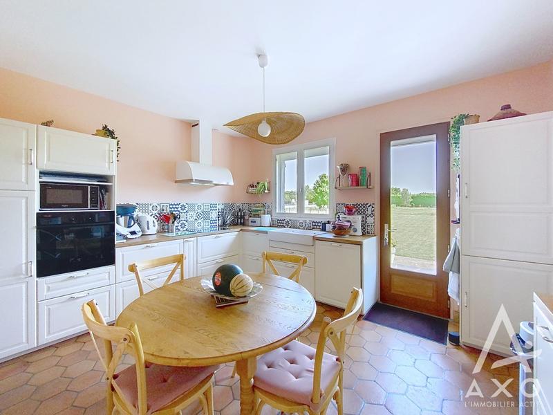 Maison - 204 m² - 8 pièces