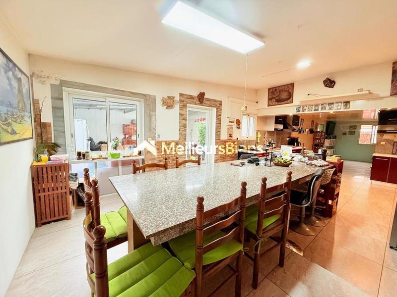 Maison - 131 m² - 10 pièces