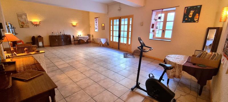 Maison - 100 m² - 6 pièces