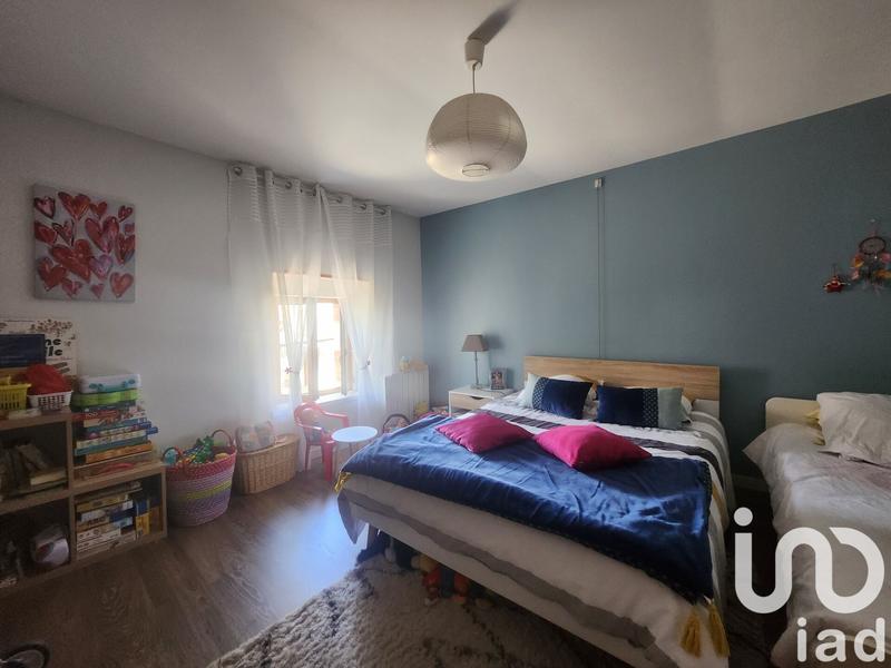 Maison - 243 m² - 8 pièces