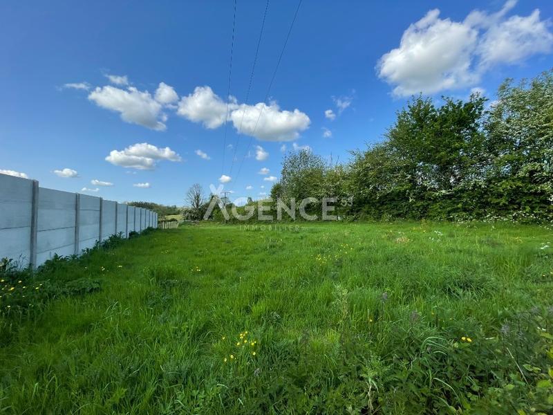 Terrain constructible - 1 940 m²