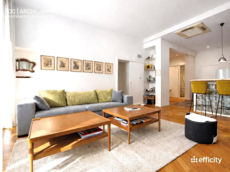 Appartement - 90 m² - 5 pièces