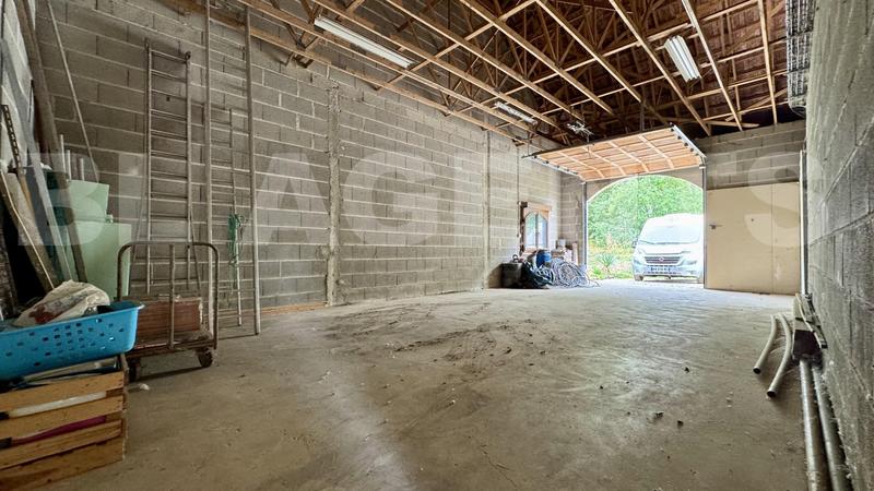 Villa - 215 m² - 14 pièces