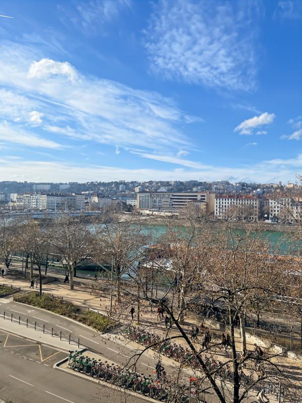 Appartement - 188 m² - 5 pièces