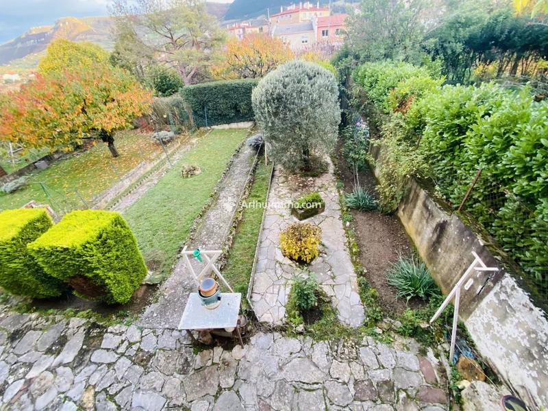 Appartement - 90 m² - 5 pièces