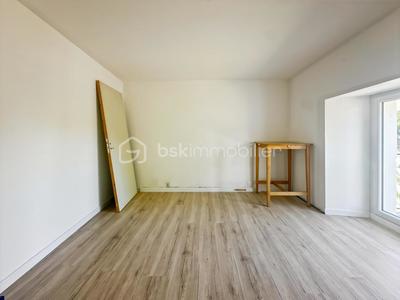 Maison en pierre - 91 m² - 4 pièces