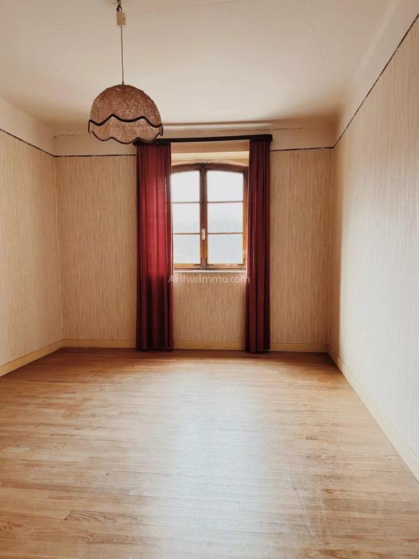 Maison - 312 m² - 12 pièces