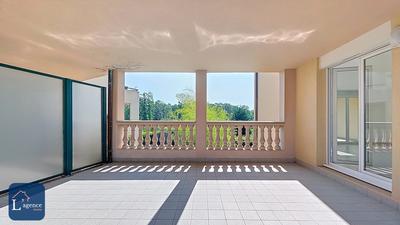 Appartement - 104 m² - 3 pièces