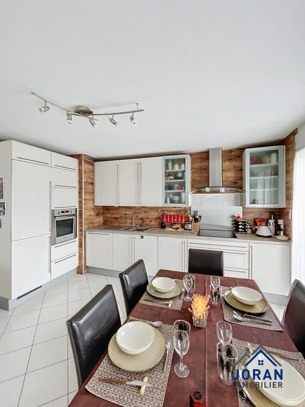 Appartement - 86 m² - 4 pièces