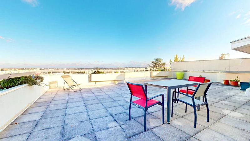 Penthouse - 87 m² - 3 pièces