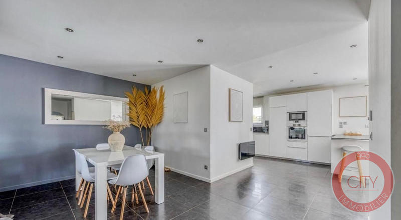 Maison contemporaine - 144 m² - 6 pièces